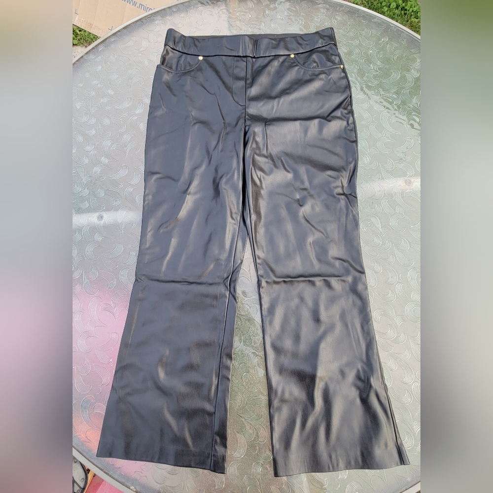 Ladies Michael Kors vegan leather pants size Large, like new.